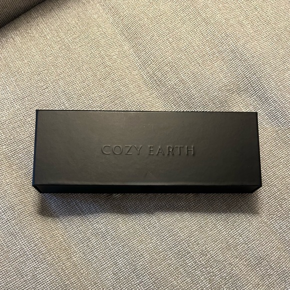 COZY EARTH BAMBOO STRETCH KNIT SLEEP MASK in blush color - Picture 5 of 7